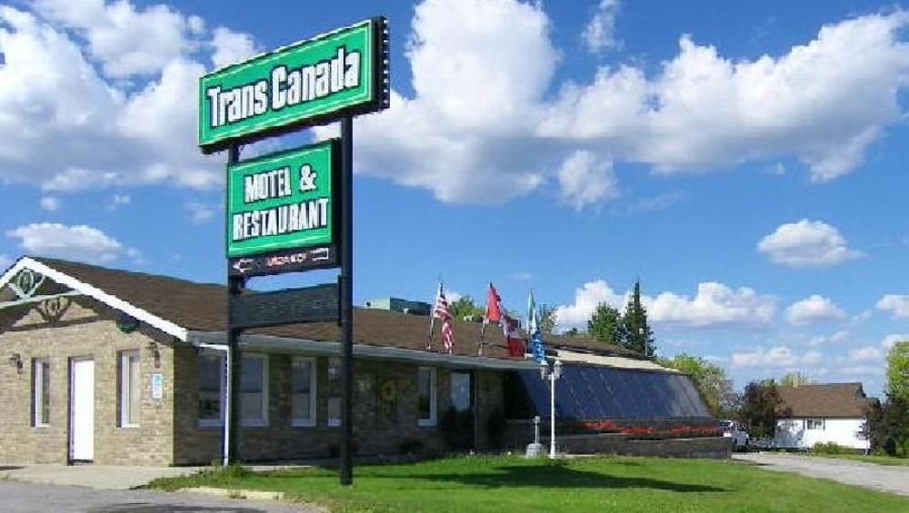 Trans Canada Motel & Restaurant ไดรเดน ภายนอก รูปภาพ